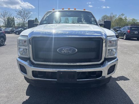 Used 2016 Ford F250 XL w/ XL Appearance Package AWD/4WD image 11