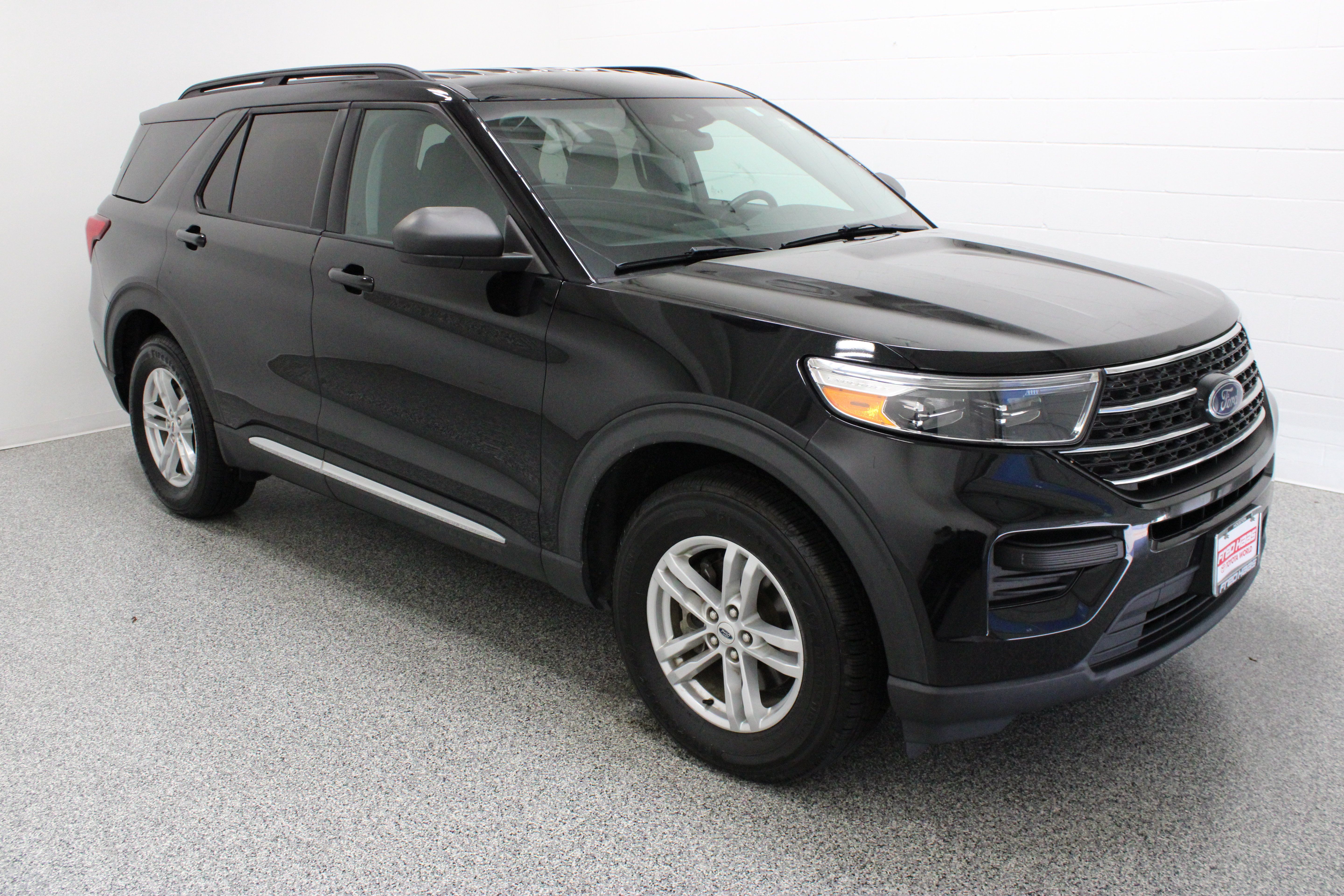 Used 2022 Ford Explorer XLT AWD/4WD image 4