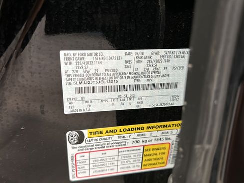 Used 2018 Lincoln Navigator Select AWD/4WD image 28
