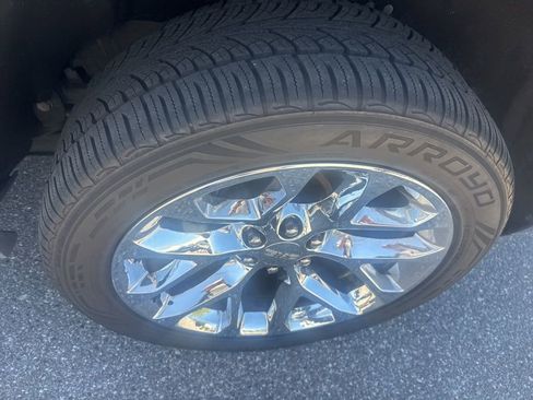 Used 2016 GMC Yukon XL Denali w/ Open Road Package RWD image 9