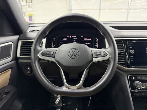 Used 2021 Volkswagen Atlas Cross Sport SEL image 11