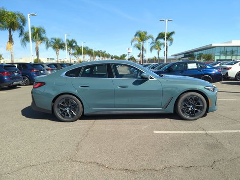 Used 2025 BMW i4 eDrive40 w/ Driving Assistance Package image 11