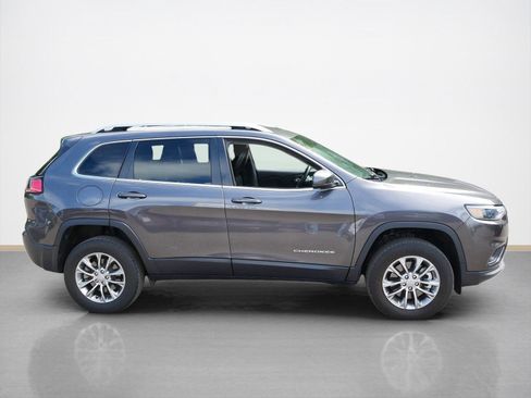 Used 2021 Jeep Cherokee Latitude Lux w/ Comfort/Convenience Group AWD/4WD image 2