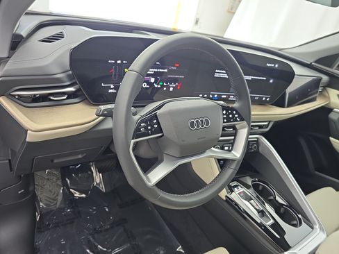 Used 2025 Audi Q5 Prestige AWD/4WD image 16