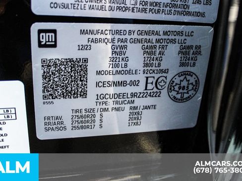 Used 2024 Chevrolet Silverado 1500 RST AWD/4WD image 39