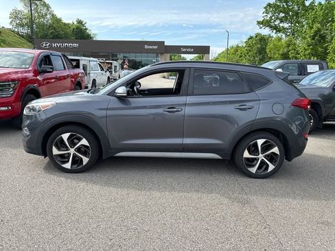 Used 2018 Hyundai Tucson Value AWD/4WD image 2