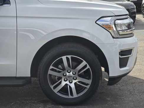 Certified 2024 Ford Expedition Limited image 8