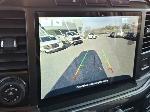 Certified 2022 Ford F150 XLT w/ Equipment Group 302A High image 17