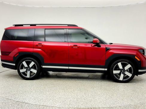 Used 2024 Hyundai Santa Fe Limited FWD image 4