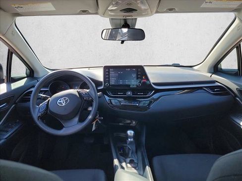 Used 2020 Toyota C-HR LE image 17