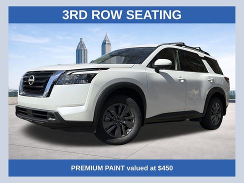 Used 2025 Nissan Pathfinder SV image 1