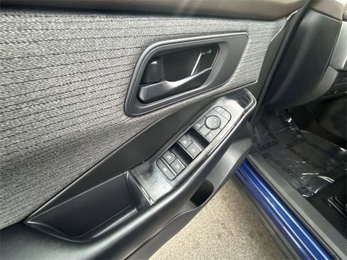 Certified 2023 Nissan Rogue S image 13