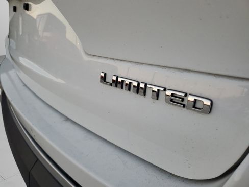 Used 2023 Jeep Grand Cherokee L Limited image 30