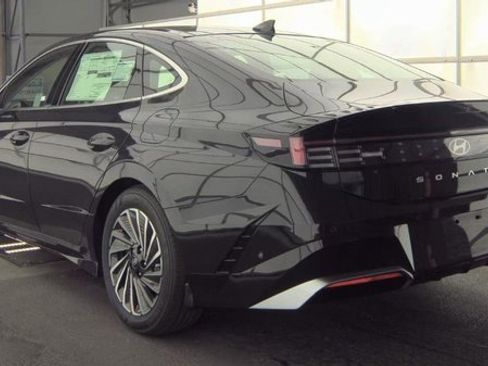 Used 2026 Hyundai Sonata Limited image 4