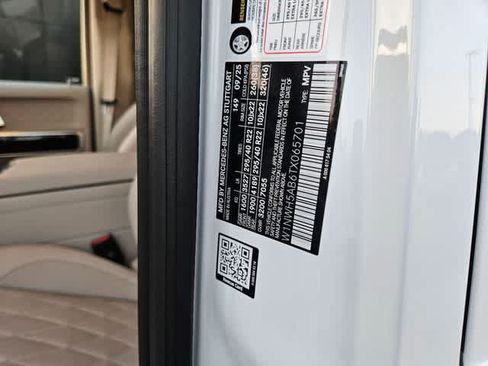Used 2026 Mercedes-Benz G 63 AMG 4MATIC image 39