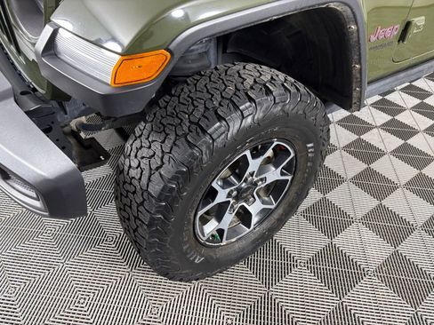 Used 2022 Jeep Wrangler Unlimited Rubicon w/ LED Lighting Group image 11