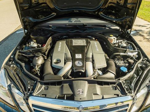 Used 2013 Mercedes-Benz E 63 AMG Wagon image 15