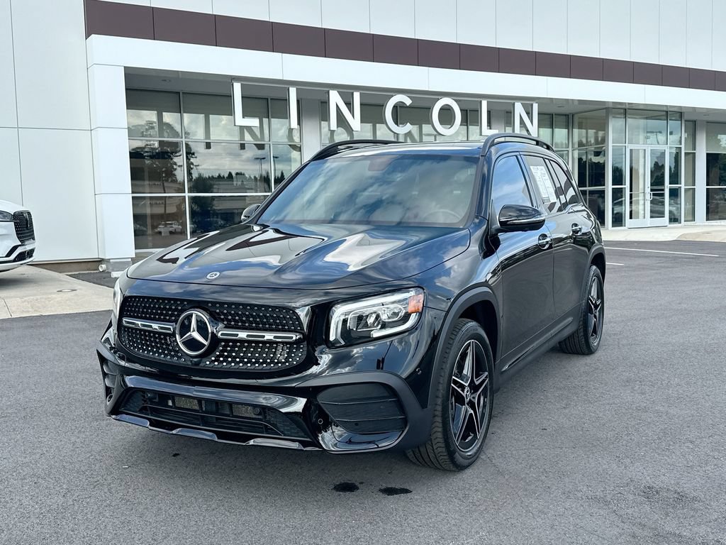 Used 2023 Mercedes-Benz GLB 250 image 1
