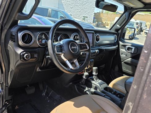 Used 2023 Jeep Wrangler Unlimited Rubicon w/ Xtreme 35 Tire Package AWD/4WD image 10