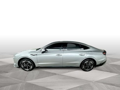 Used 2026 Hyundai Sonata SEL FWD image 5