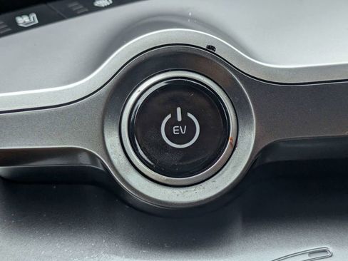Used 2023 Kia EV6 Wind RWD image 33