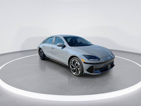 New 2023 Hyundai Ioniq 6 SEL w/ Cargo Package AWD/4WD image 2