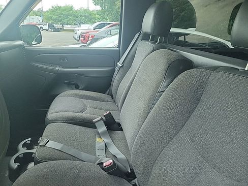 Used 2004 Chevrolet Silverado 1500 W/T RWD image 20