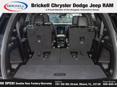 New 2025 Jeep Grand Cherokee L Altitude image 10