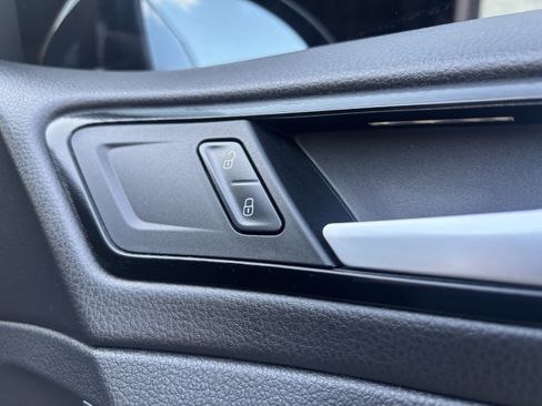 Used 2017 Volkswagen GTI S image 41