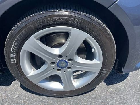 Used 2014 Mercedes-Benz E 350 Sedan image 30