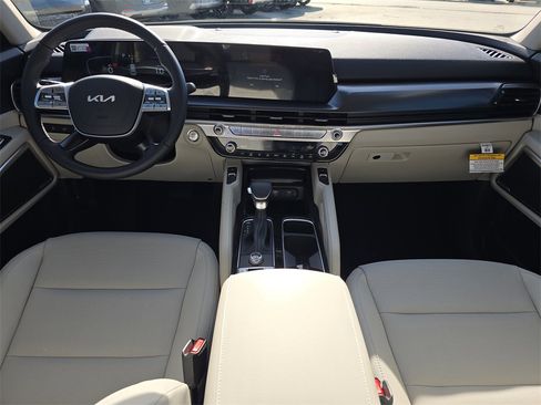 New 2025 Kia Telluride S image 13