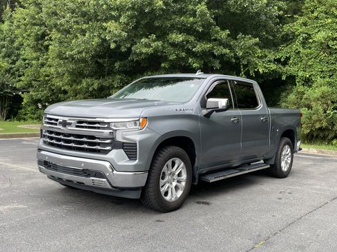Used 2023 Chevrolet Silverado 1500 LTZ RWD image 5