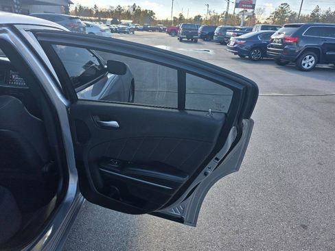 Used 2017 Dodge Charger SXT w/ Rallye Group image 12