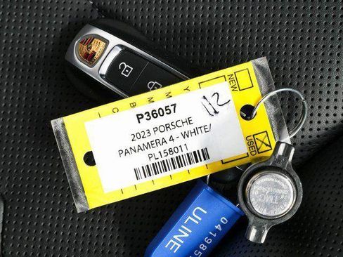 Certified 2023 Porsche Panamera 4 w/ Premium Package AWD/4WD image 38