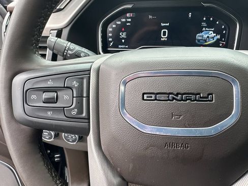 Used 2025 GMC Sierra 2500 Denali w/ Denali Reserve Package AWD/4WD image 26