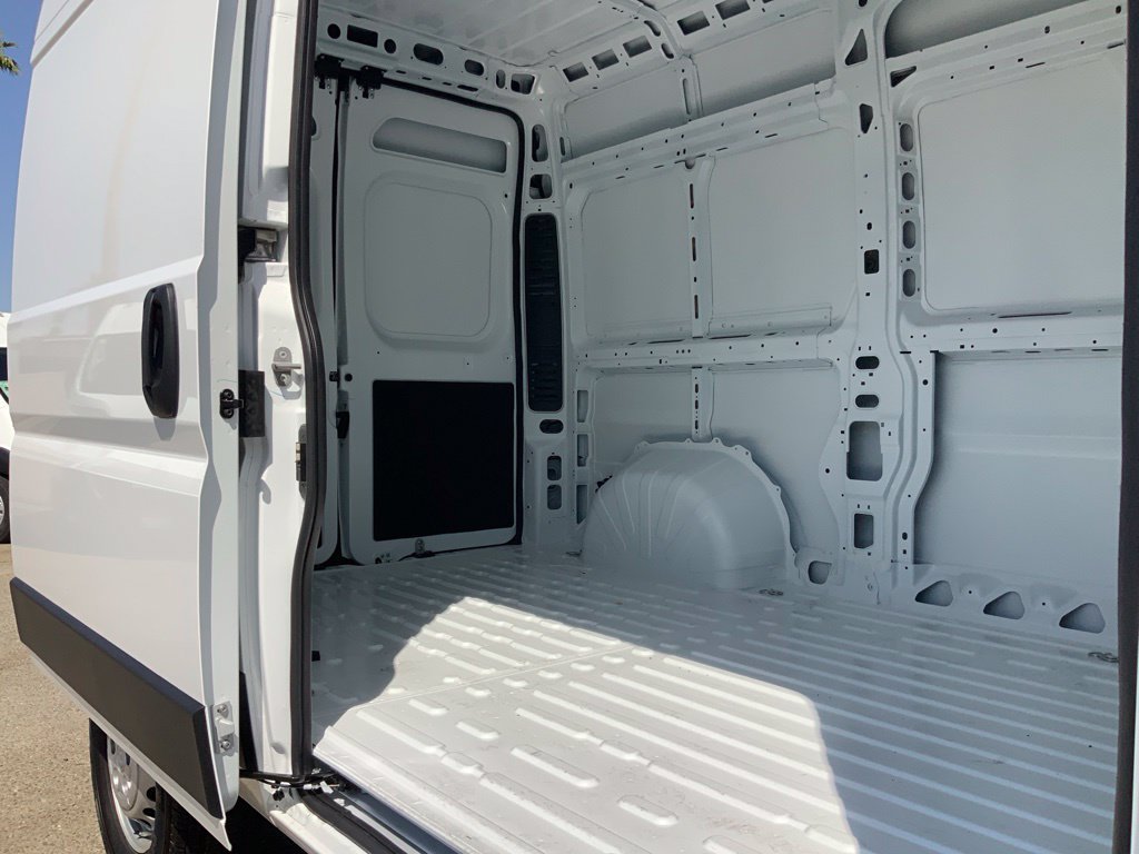 New 2027 RAM ProMaster 2500 w/ Convenience Group FWD image 14