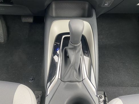 Used 2023 Toyota Corolla LE image 20