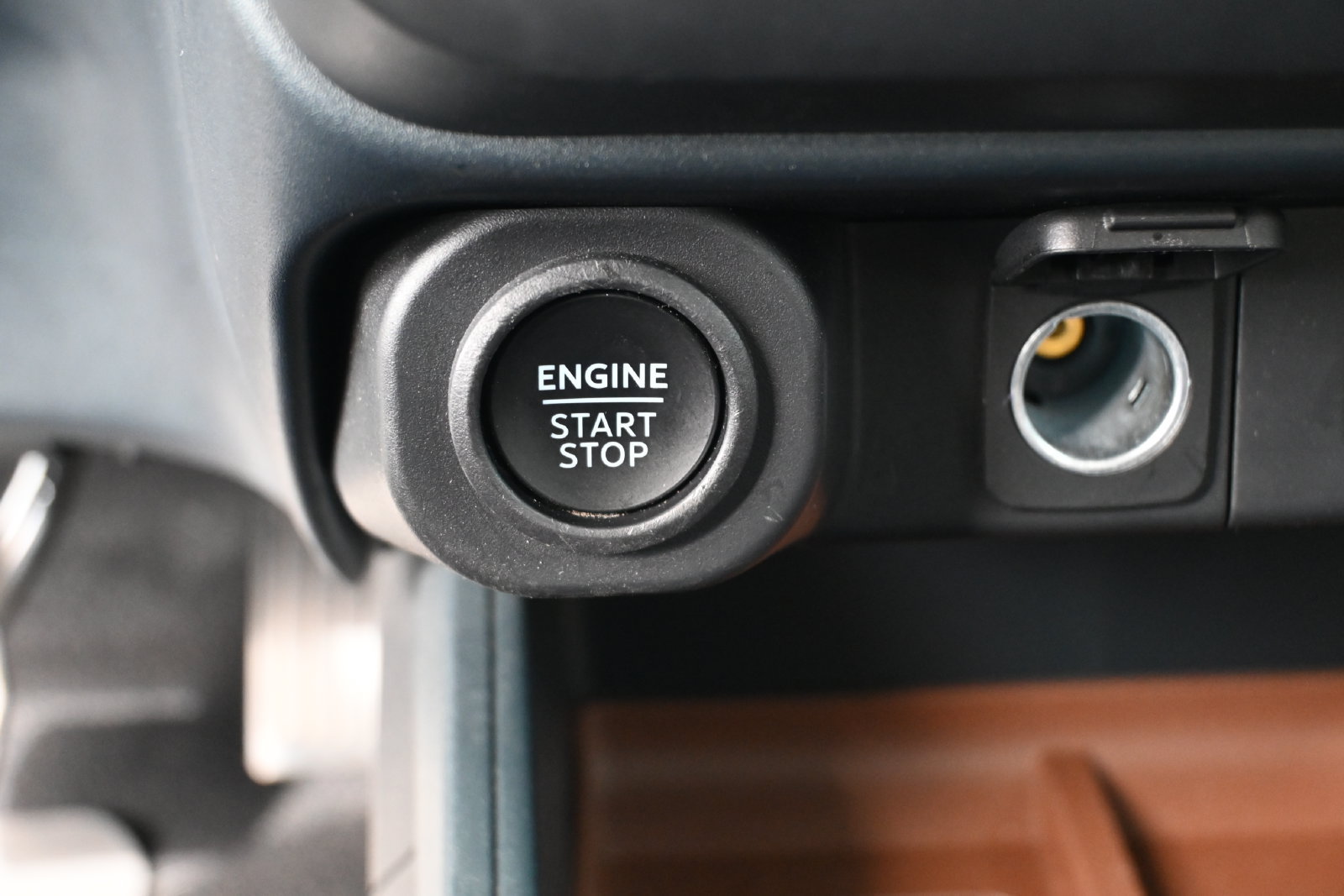Used 2024 Ford Maverick Lariat FWD image 16