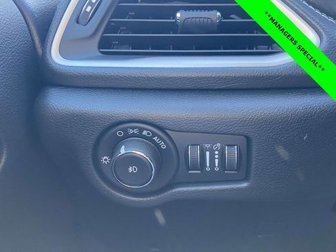 New 2026 Chrysler Pacifica Select image 26