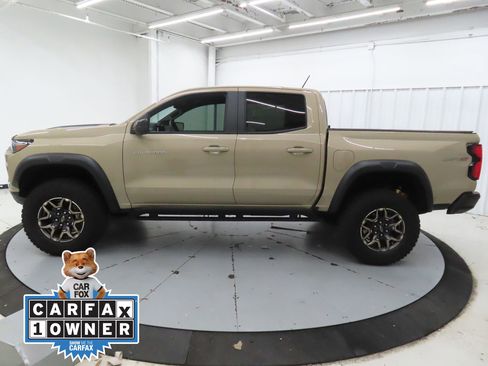 Used 2024 Chevrolet Colorado ZR2 w/ Technology Package AWD/4WD image 7