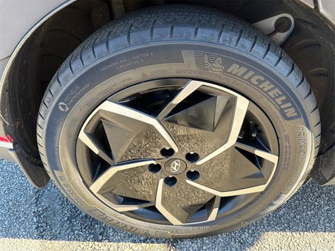 Used 2022 Hyundai Ioniq 5 SE image 17