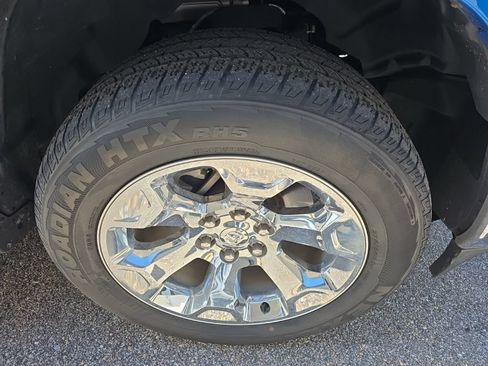 Used 2023 RAM 1500 Big Horn AWD/4WD image 8