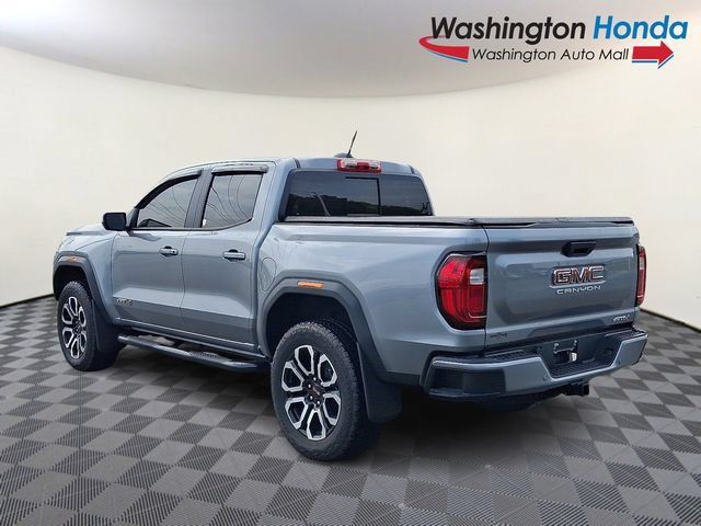 Used 2025 GMC Canyon AT4 w/ Nightfall Edition AWD/4WD image 4