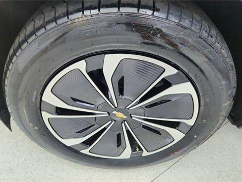 Used 2024 Chevrolet Blazer EV LT image 59