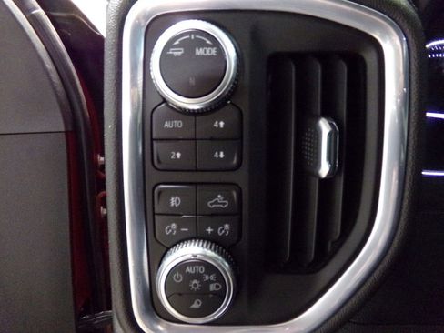 Used 2022 GMC Sierra 2500 AT4 w/ AT4 Preferred Package image 25
