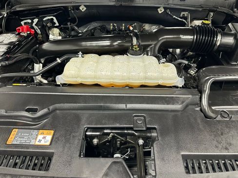 Used 2025 Lincoln Navigator Reserve image 71