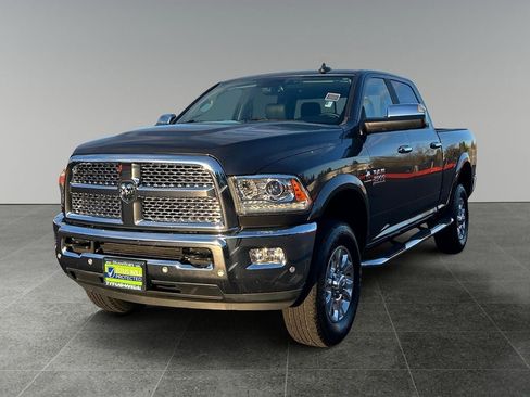 Used 2018 RAM 2500 Laramie w/ Convenience Group image 3