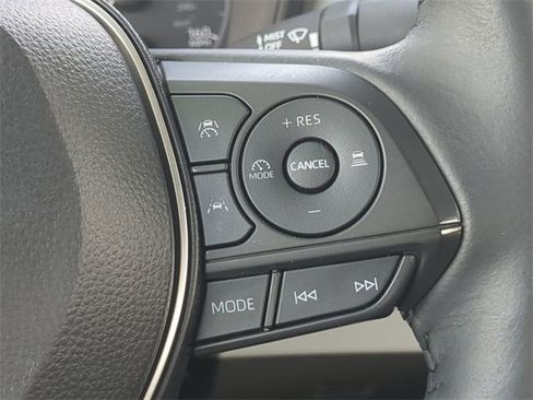 Certified 2024 Toyota Corolla SE image 23