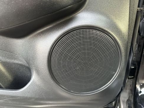 Used 2024 Honda HR-V LX image 23