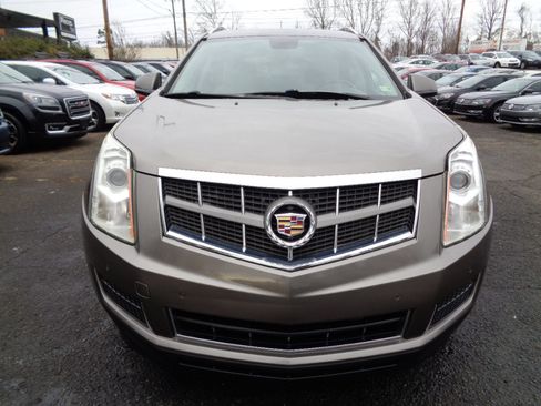 Used 2011 Cadillac SRX Luxury image 2